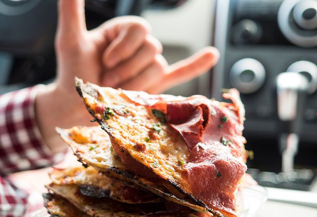 car_pizza