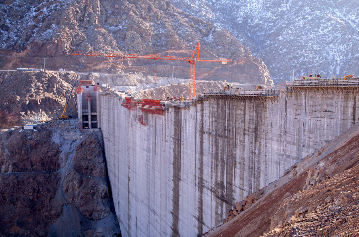 dam-under-construction-infrastructure