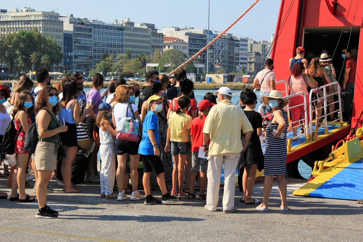 ferry-piraeus-greece