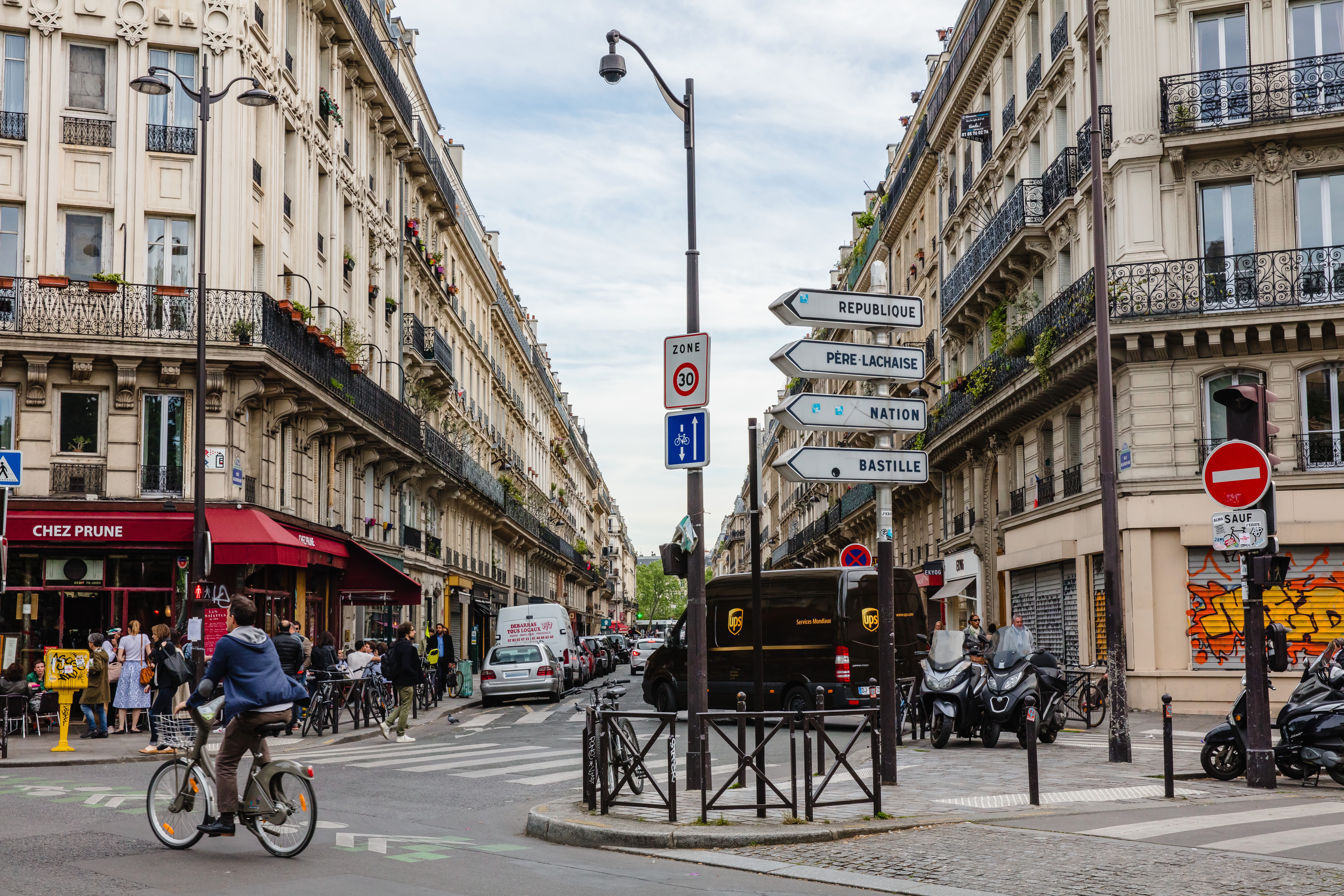 Paris-Street-Urban-Bicycle