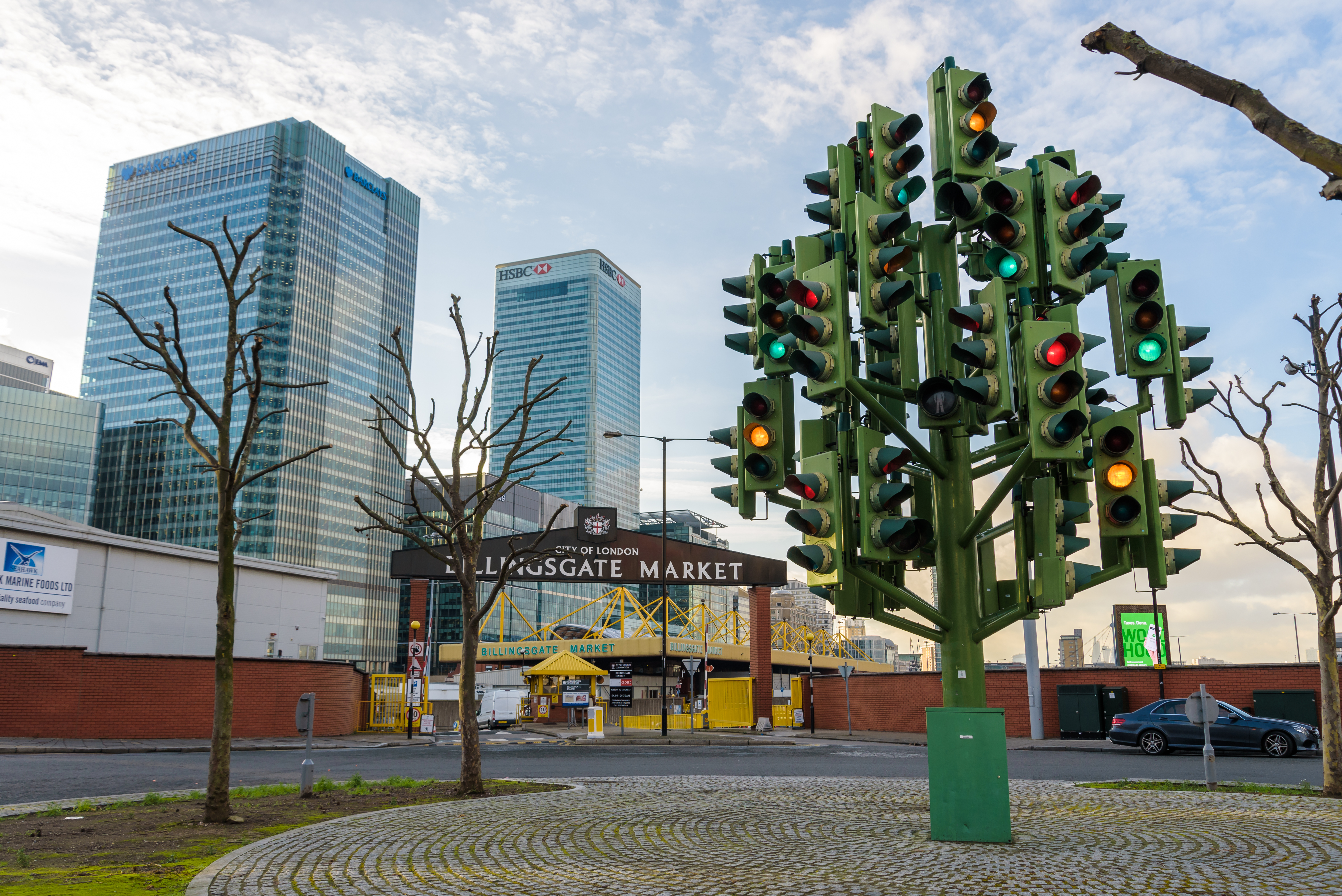 Roundabouts vs traffic lights