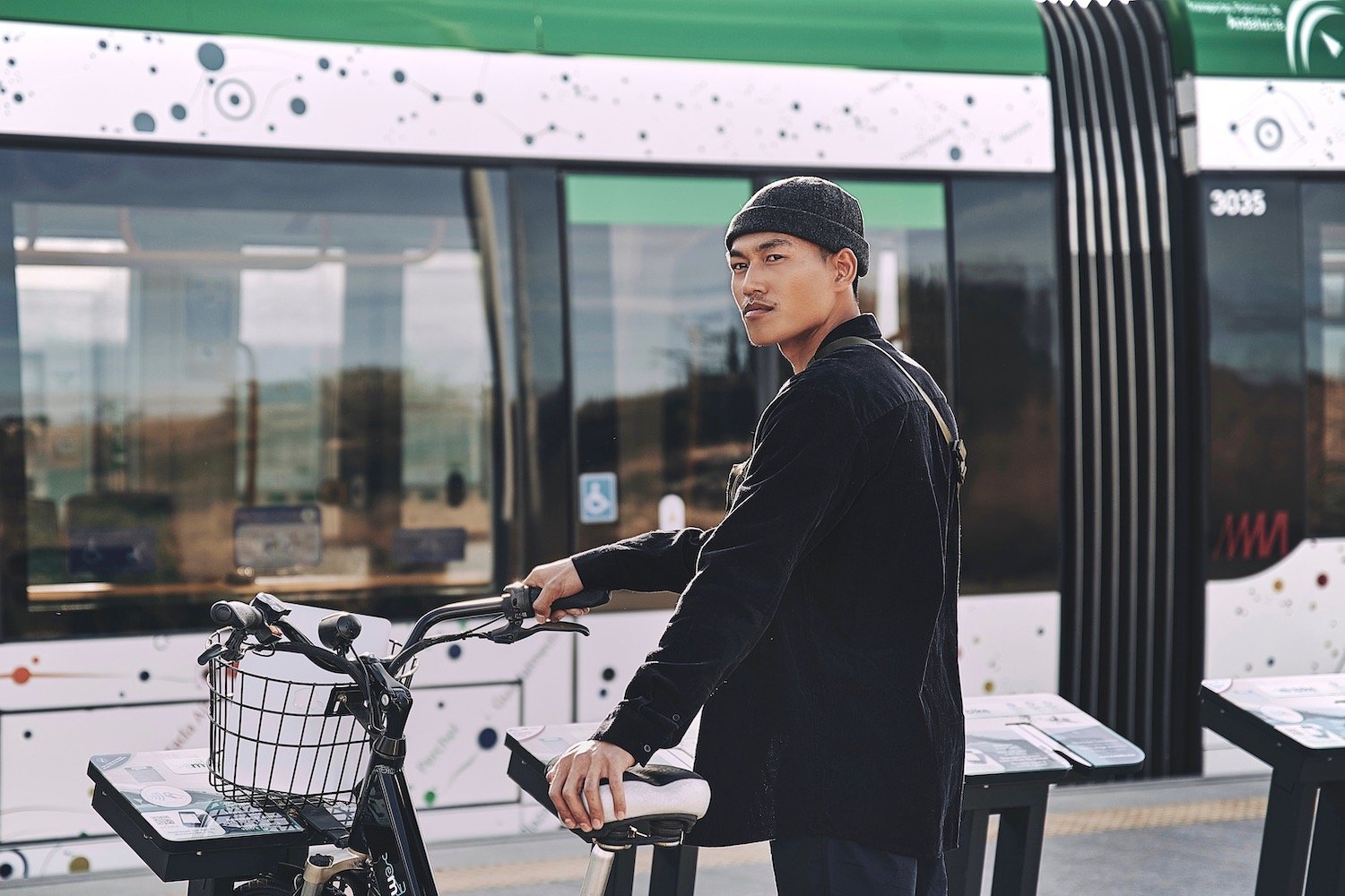 Urban-Mobility-Train-Metro-Subway-Bike-Bicycle-1