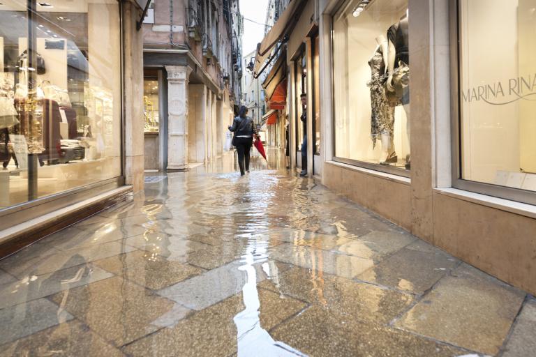 5 unexpected ways insurtech helps business owners manage flood and fire risks