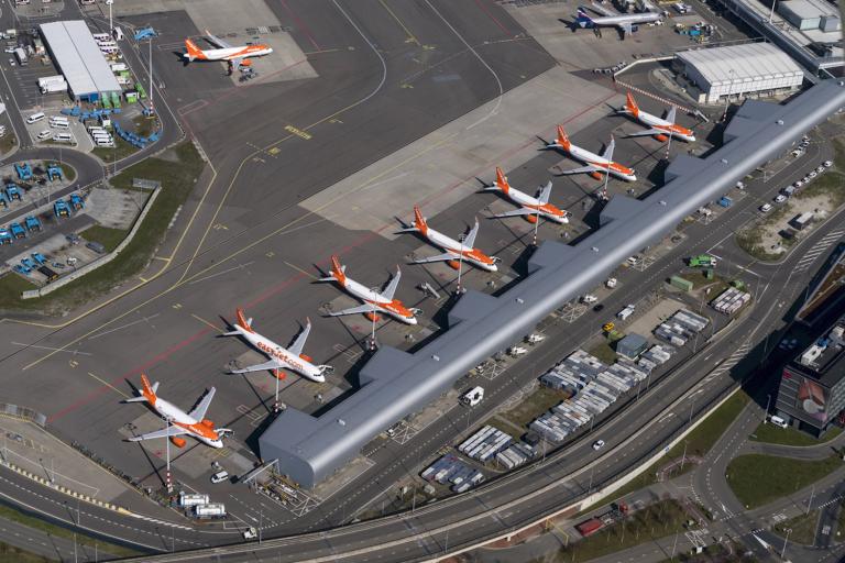 Now that airports have become warehouses, location technology is key