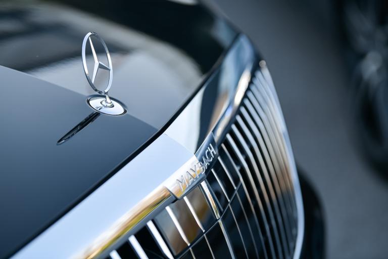 mercedes-benz-sclass-maybach-drive-pilot-close-up-blog.jpg