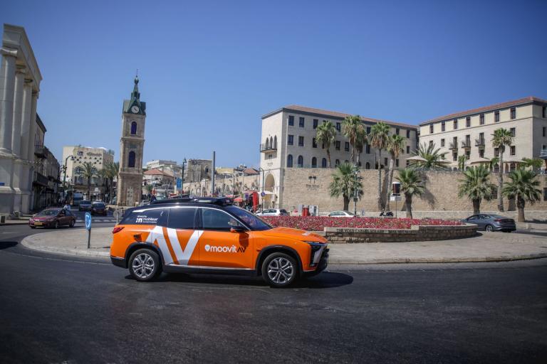 Self-driving taxis are not arriving as soon as you think