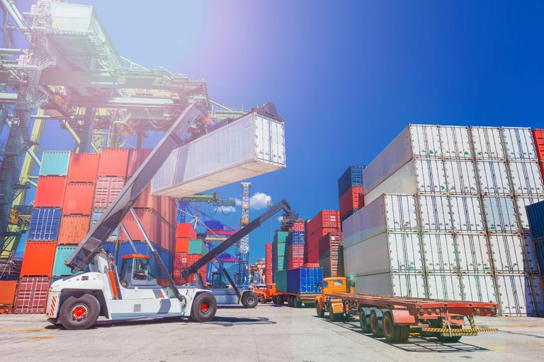 port-truck-lorry-seaport-inland-blog.jpg