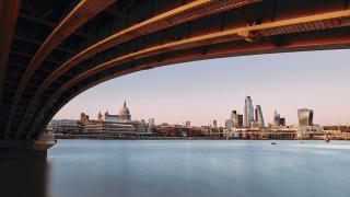 River-Thames-Waterways-Transportation-Logistics