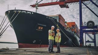 Shipping-Container-Dockyard-Port-Ship