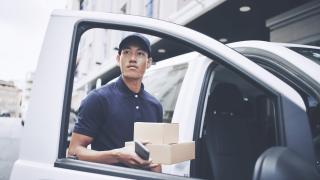 last mile delivery driver