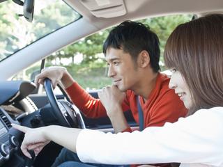 ADAS向け地図サービスで安全に運転する人々